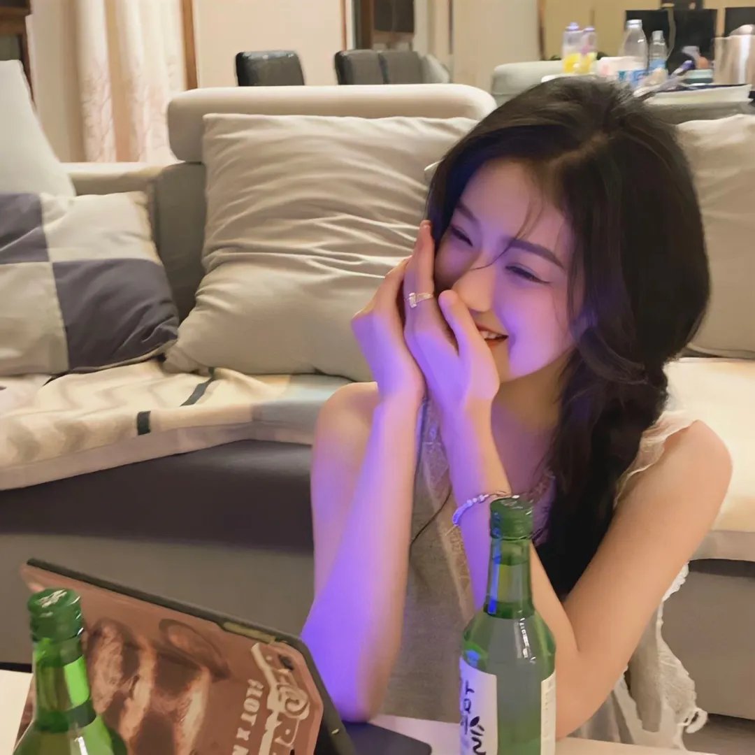 八彩林亚珍